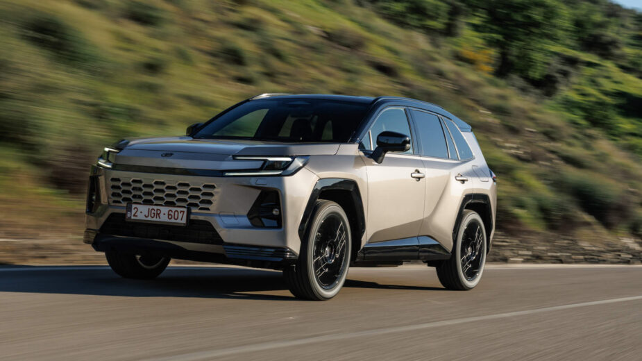 Toyota RAV4 é novo mas usa uma peça com 50 anos